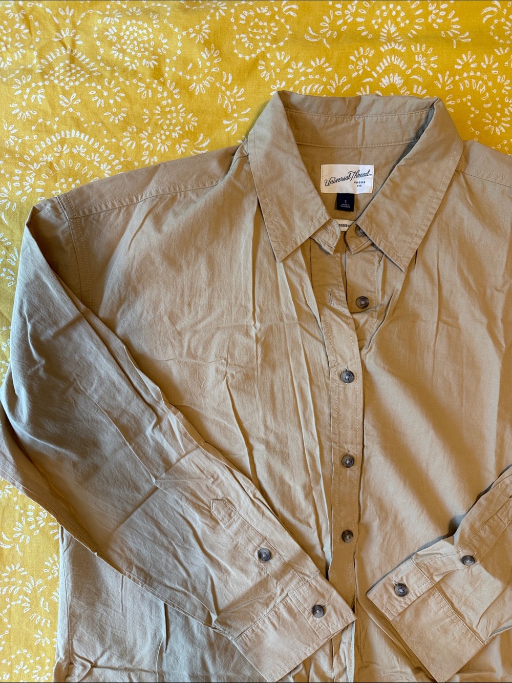 Universal Thread Beige Button-Down Shirt